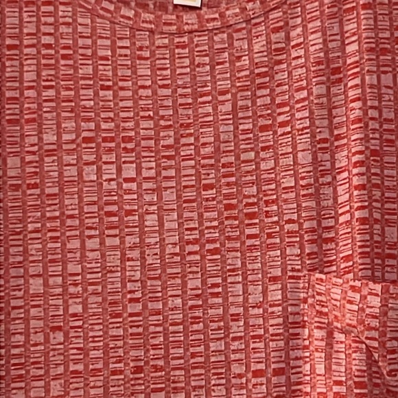 NWT LuLaRoe 3XL Red Marbled Carly Dress - Picture 3 of 3